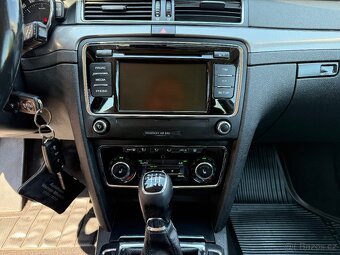 ŠKODA SUPERB KOMBI 2013 2.0TDI AMBITION - FACELIFT - 16