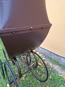 Starožitný kočárek pro panenky č. 637 - 16