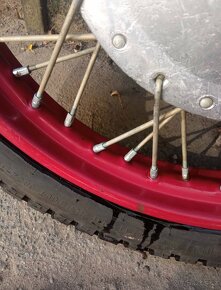 Kolo ráfek pneu 3.75-19 brzdové páky dráty špice duše - 16