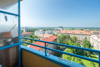 Pronájem částečně zařízeného bytu 3+kk (59 m2), ulice Vardas - 16