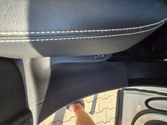 RANGE ROVER VELAR NA PREDAJ - 16