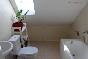 prodej rodinný dům 309m2, Káraný, pozemek 552m2,  Praha - vý - 16