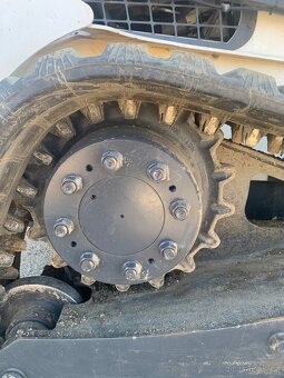 Bobcat T870 + wheel saw WS24 - 16