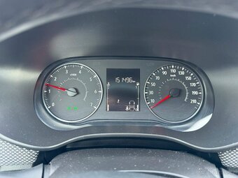 Dacia Sandero 1,0 tce klimatizace - 16