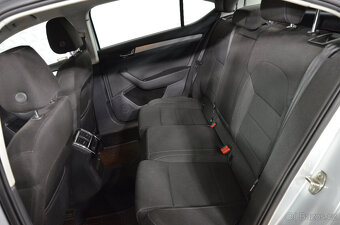 Superb 3 2.0TDi 110kw rok 2018 ČR - 16