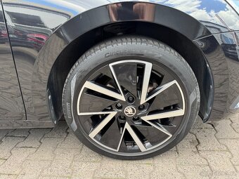 Škoda Octavia 4 iV 1.4TSI 150kW DSG Full LED Kamera Head-up - 16