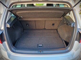 VW Sportsvan 1,6 TDi jen 147tkm Vyhř sed Park senz - 16