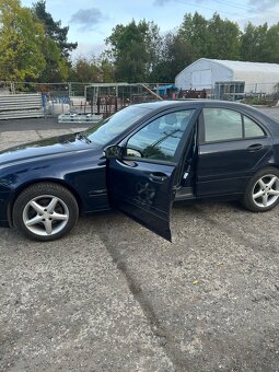 Mercedes-benz 203 c200 cdi - 16