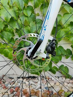 Horské kolo Giant Revel - vel. M, na 170–178 cm - 16
