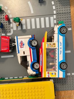 LEGO City – velké město (sety 60233 + 60154 + 60246 + další) - 16