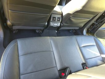 Subaru Outback - 16