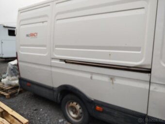 Prodám iveco daily 2012 2,3 93 kw a motor - 16