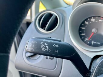 Seat Ibiza 1.4i 16V 63kW Style TEMPOMAT El. okna KLIMA 2010 - 16