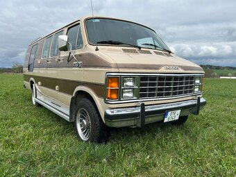 Dodge RAM 350 5.9L V8 1984, vynikající původní stav - 16