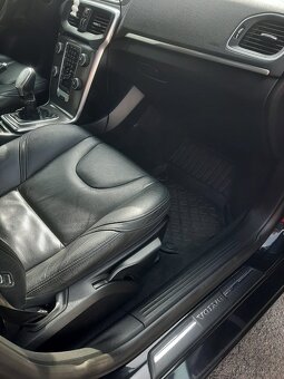 Volvo V40 D2 1.6.tdi 83 kw - 16