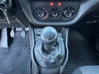 Fiat Dobló cargo 1,4 i,DÍLNA,tažné,DPH,1.maj,ČR - 16