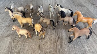 Koně a příslušenstvi schleich - 16