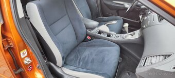 Honda Civic 1.8i - 16