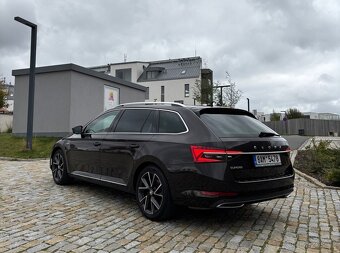 Škoda Superb 2.0 Tdi Laurin & Klement 1. majitel ČR 2021 DPH - 16