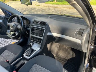 Škoda Octavia 1.6tdi Dsg.Servis.kn / Po Rozvodech - 16