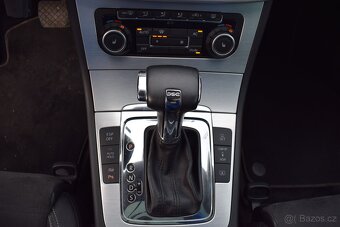 Volkswagen Passat CC 2,0 TDi DSG SUPER STAV - 16