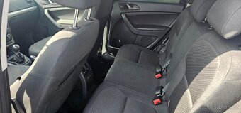 Škoda Yeti, 2.0 TDI - 4x4 / Pravidelný Servis - 16