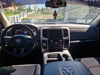 Dodge Ram 1500 5.7 HEMI V8 4x4 2015 - 16