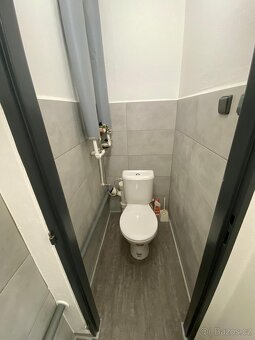 KOMERČNÍ / OBCHODNÍ PROSTOR K PRONÁJMU nebo PRODEJI - 16