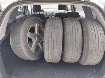 HYUNDAI i30, 1.4i, 2009,2.majitel,koupeno v ČR - 16
