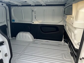 Renault Trafic 2.0DCI 88kw L1H1, Facelift, Led svetla - 16