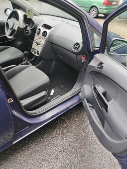 Opel Corsa D 1.0 2009 - 16