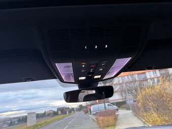 VW TOUAREG 4.0 V8 TDI R-line,VZDUCH,WEBASTO,HEAD UP,PANORAMA - 16