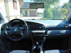 ŠKODA OCTAVIA 1.6 GLX,BENZIN,KLIMA,OKNA V EL. - 16