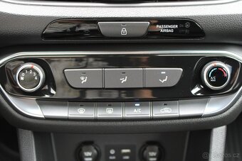 Hyundai i30 1,4 T-GDI NOVÉ V ČR,1.MAJITEL,2019 - 16
