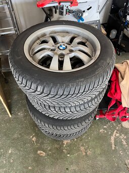 BMW e90 320d - 16