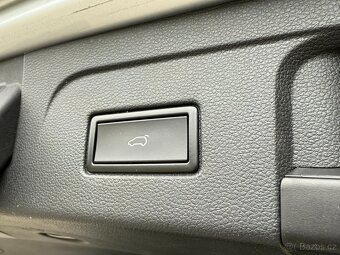 VW Touran 2.0TDi r.v.2020 manuál 110kw panorama el. tažné - 16