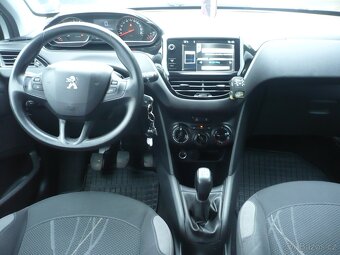 Peugeot  208 1.2 i - 16