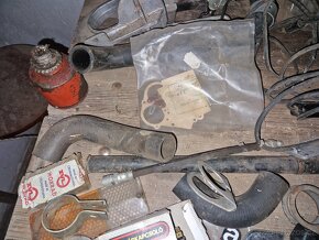 Směs dílů škoda MB, 105,120, octavia 440, spartak, lada td. - 16