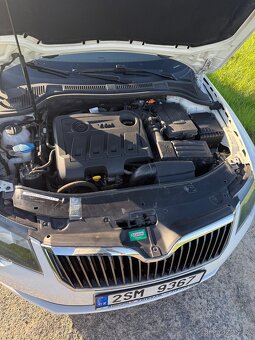 Škoda Superb combi II 2.0 tdi 125kw 12/2013 274tis - 16