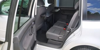 Volkswagen Touran II 1,6 TDI - 77kw. PĚKNÝ STAV - PO SERVISU - 16