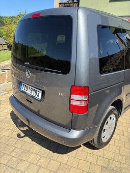 VW Caddy 1.6 TDi 75kW, rok 2012 - 16