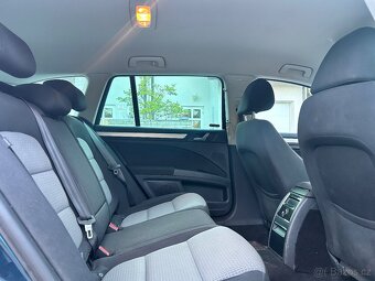 Škoda Superb 2,0 TDi, 4X4, kombi, tažné zařízení - 16