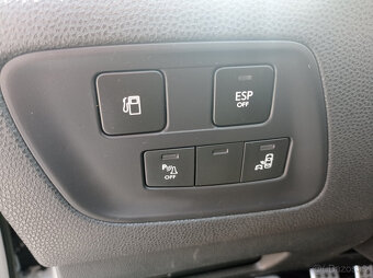 Citroen DS4 1.6THP 147kW/Sport/Výhřev/1Maj - 16