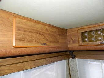 Dvouosý karavan Hymer Eriba - 16