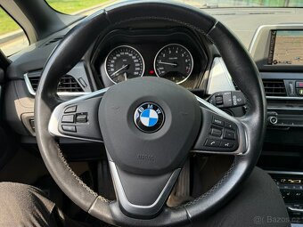 BMW 2 Grand Tourer 218 Sport Line r.2015  7 míst - 16
