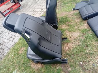 MERCEDES BENZ E COUPE C207 RV 2010 SEDAČKY ČERNÁ KŮŽE PĚKNÉ - 16