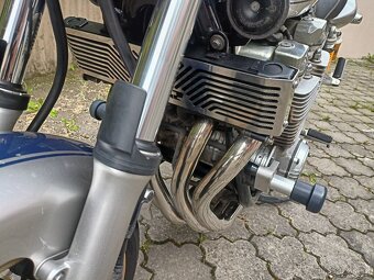 Yamaha xjr 1300 - 16