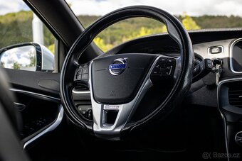 Volvo V40 D4 2.0L Drive-E Momentum - 16