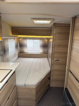 Adria Altea 472 PU ~ Francouzská postel - 16