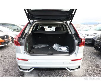 XC60 T6 AWD Dark+ Hybrid Kam360° Kůž AL19 HiFi-H/K Tažn 9/25 - 16
